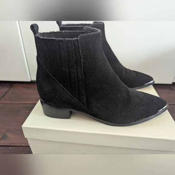 Marc Fisher Black Women's Ankle Boots - Picture 14 of 15